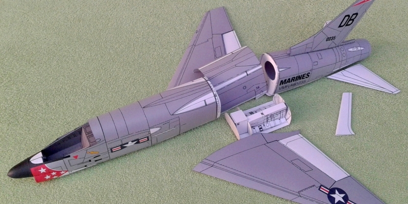 F-8 E “Crusader” F-8 E “Crusader”